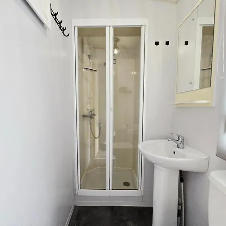 Hollender Pool & Chill House Nyaraló *