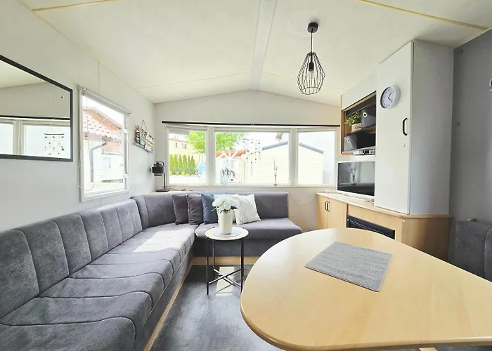 Hollender Pool & Chill House * Sarbinowo