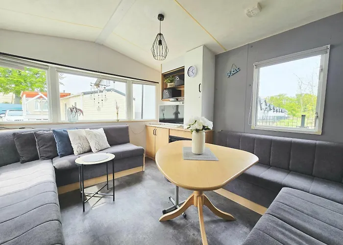 Hollender Pool & Chill House Sarbinowo